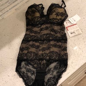 Never Worn Lace Shaping Bodysuit